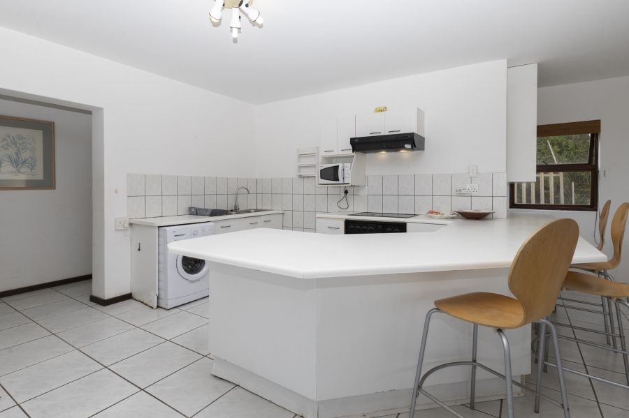 8 Bedroom Property for Sale in West Beach Eastern Cape